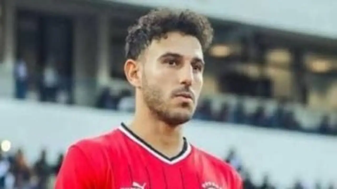 حمدى فتحى يُثبت مكانه في التشكيل الأساسي لمنتخب مصر ضد البرازيل